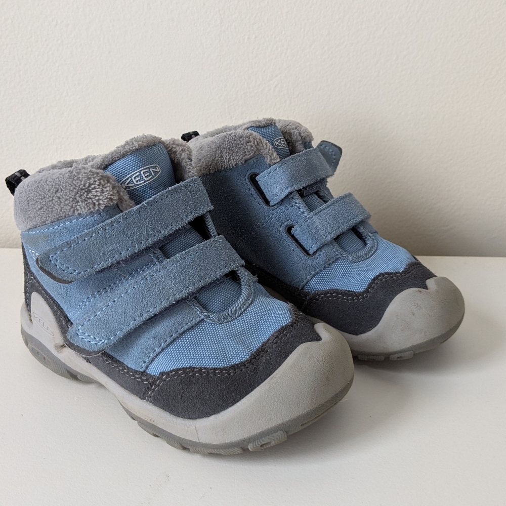 EUC Keen Chukka Boots Toddler Size 7 insulated blue gray